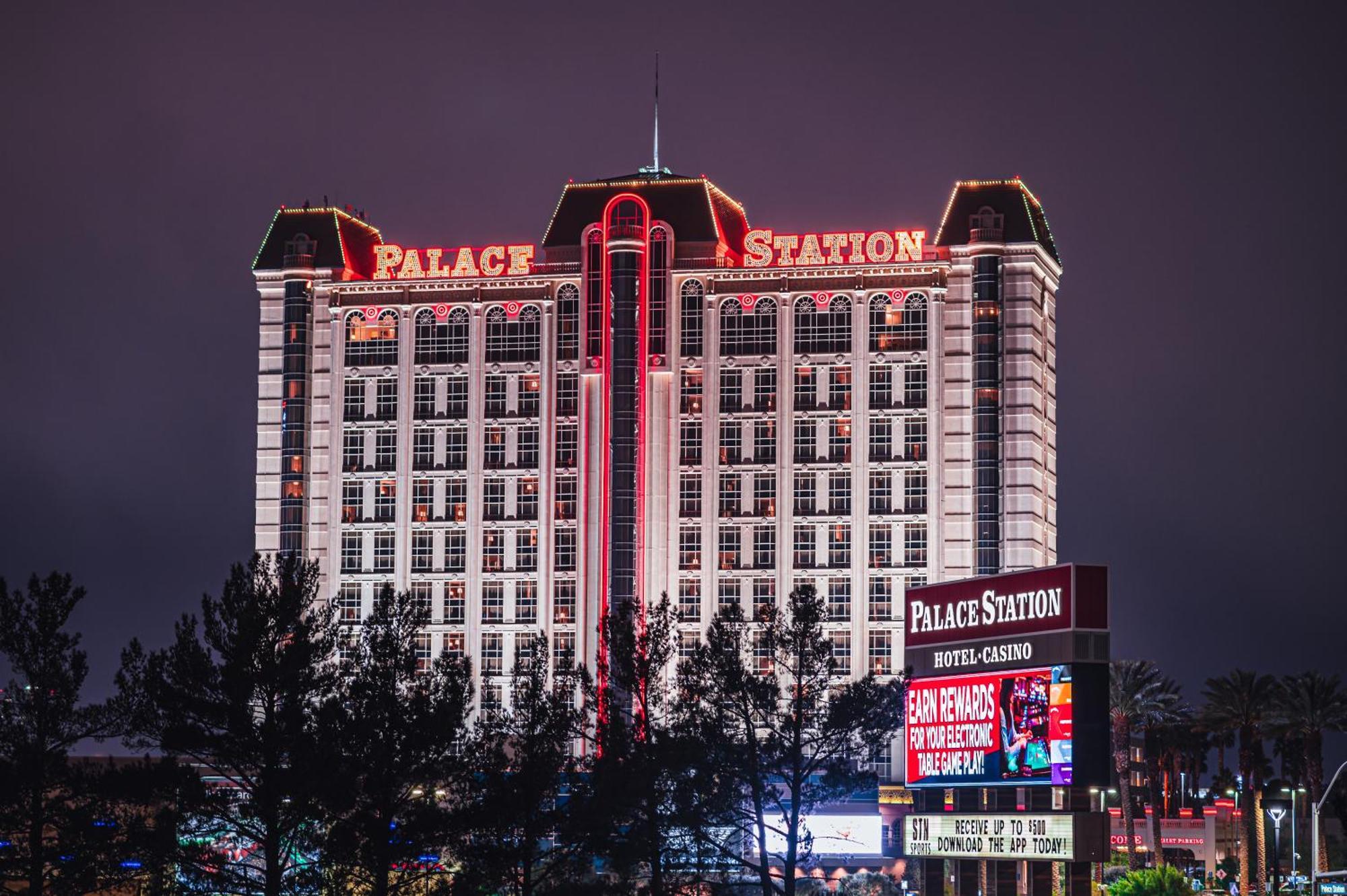 Palace Station Hotel & Casino Las Vegas Exterior photo